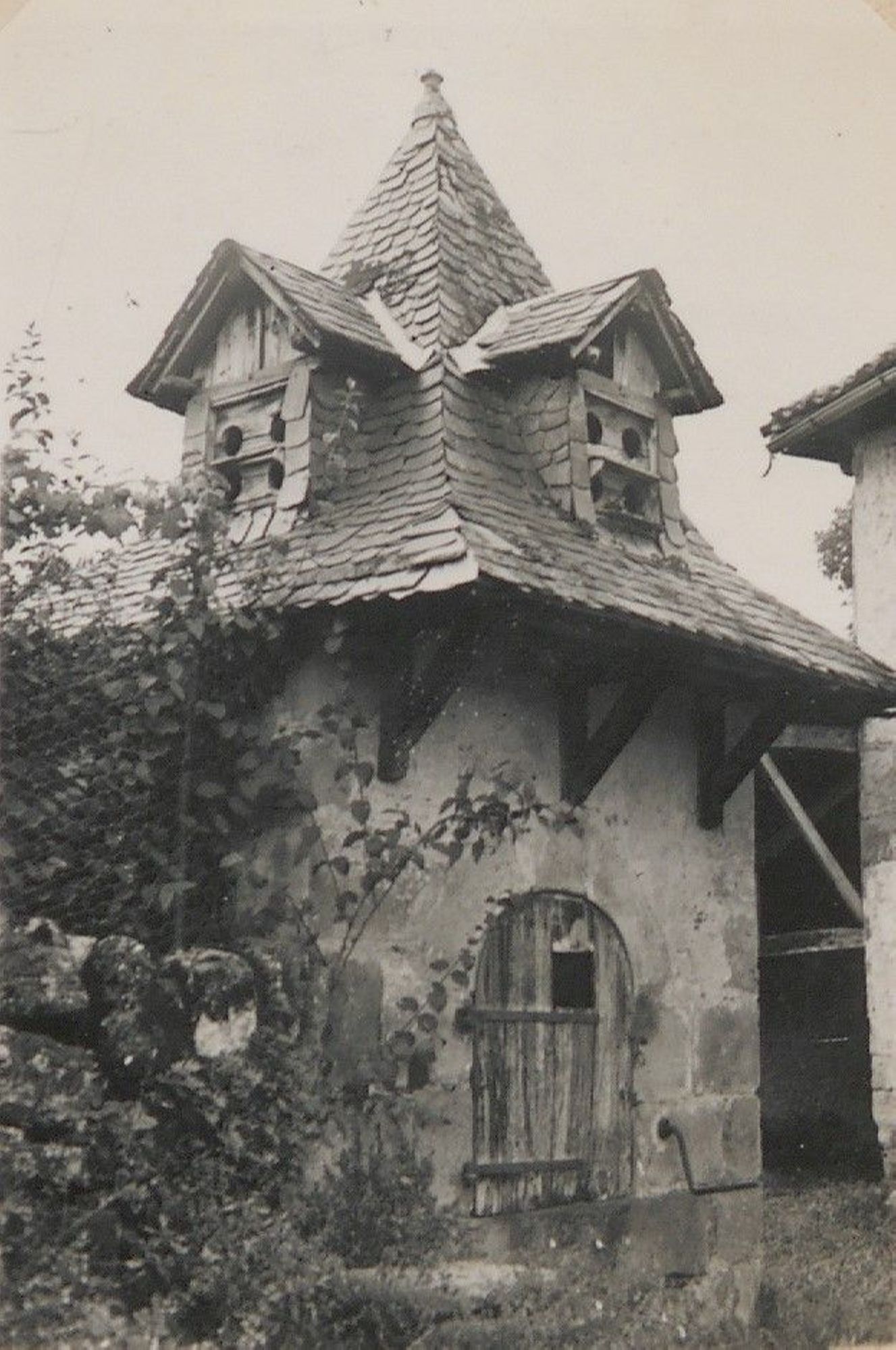 Puits-pigeonnier communal à Planioles (34 Fi 2/628)